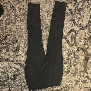 Time and Tru Black and Gray Textured Leggings